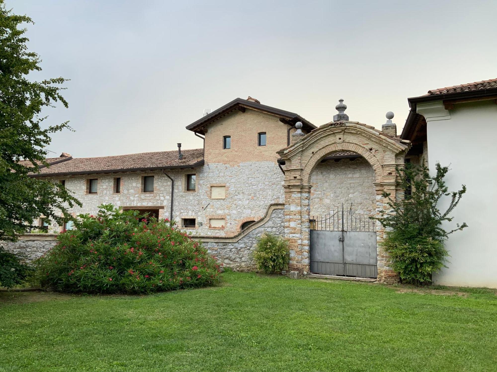 Bed and Breakfast Borgo Palazzo Steffaneo San Vito al Torre Exterior foto